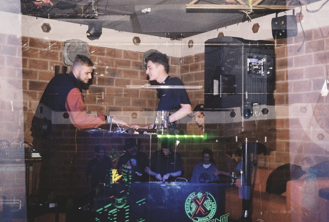 3 DVOJLITRBOYZZ Stolárna Havířov Metro Fizzy